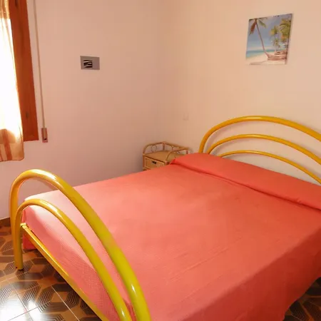Flat In A With Private Garden Бибионе