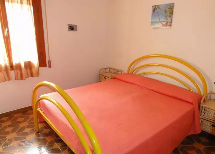 Flat In A With Private Garden Бибионе