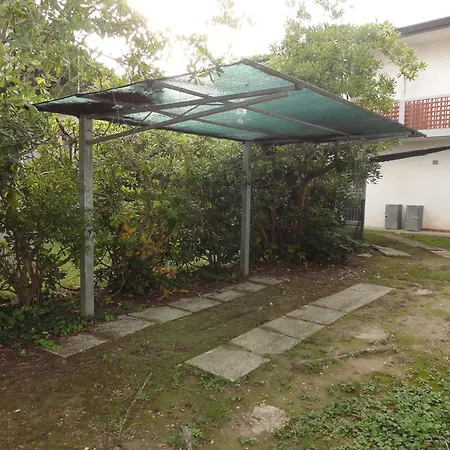 Flat In A With Private Garden Bibione
